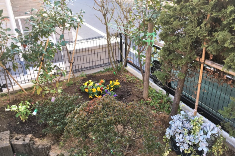 植栽・移植 | メニュー | 東京 埼玉 足立区 植木屋 | 『ハヤブサ